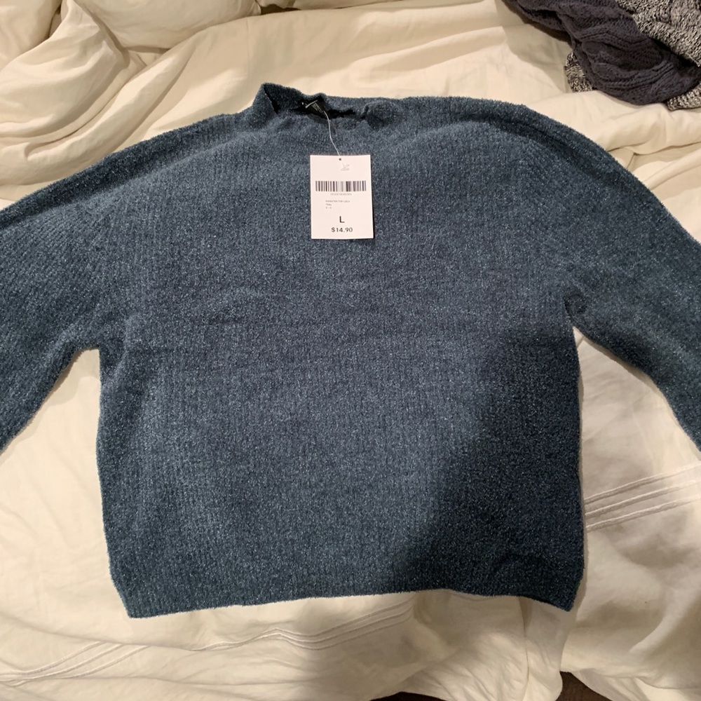 Forever 21 blue Chantelle cropped sweater